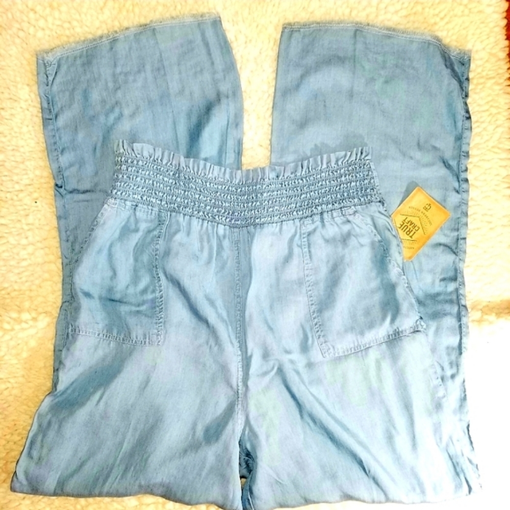 NWT Womans  True Craft Hand Crafted Southern Design Sz. L Wide Leg Pants